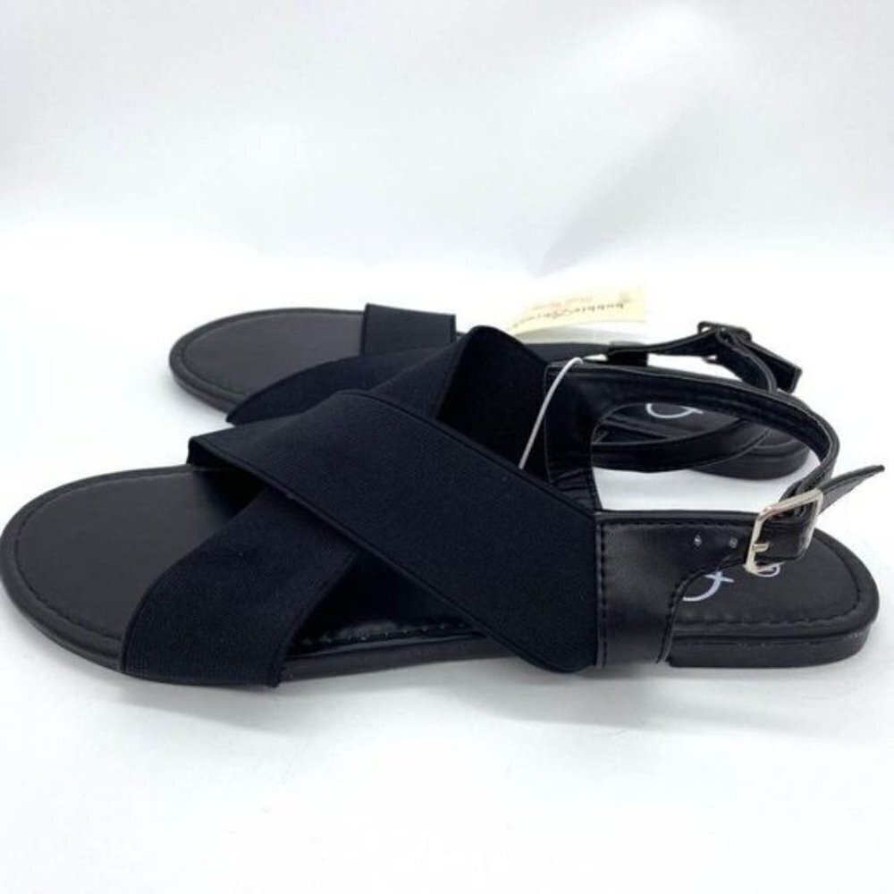 Women’s Size Medium Criss Cross Sandals New - Picture 2 of 6